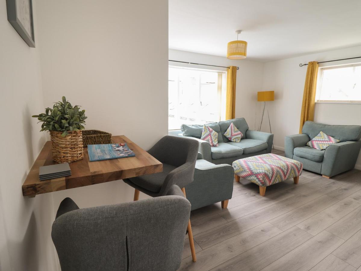The Old Coach House Apartment คอนวี ภายนอก รูปภาพ